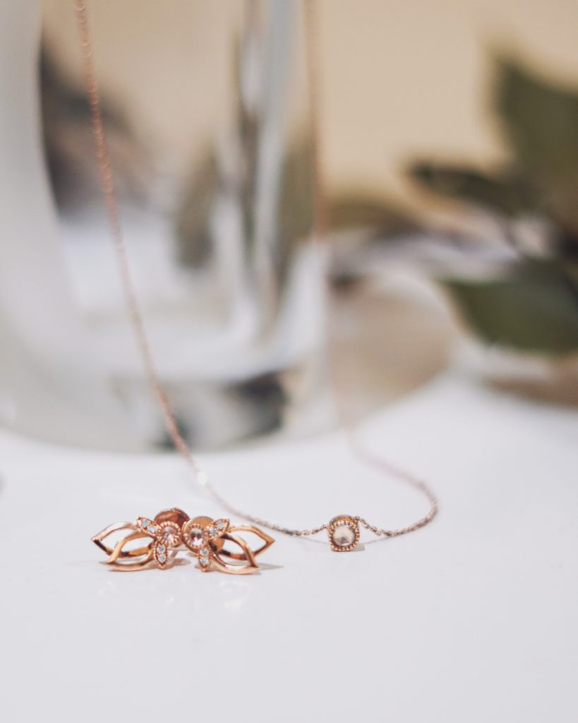 Parure de naissance Capucine - Diamants taille rosecut sur Or rose 750/00